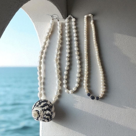 pearl-neck-ears-9585-16-4mm-  Lot of 16 Genuine Pearl/stone Necklaces with Silver Tone Findings